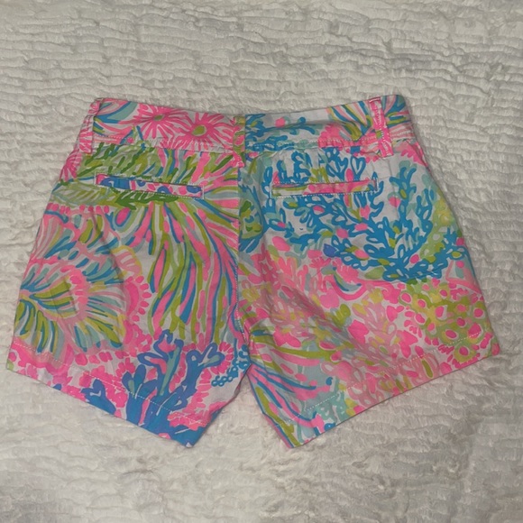 Bundle of 2 Lilly Pulitzer EUC shorts - size 0 - Picture 5 of 8